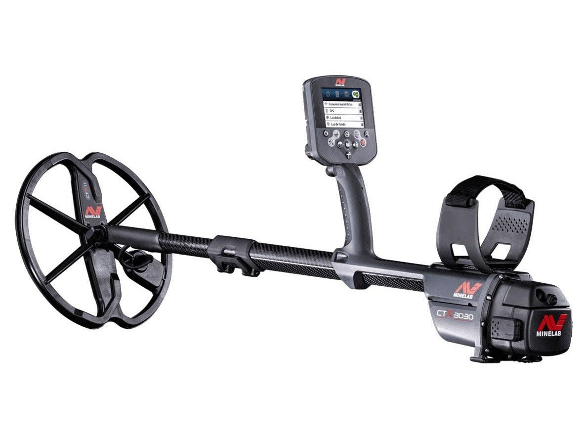 Minelab CTX 3030 Metal Detector with 17